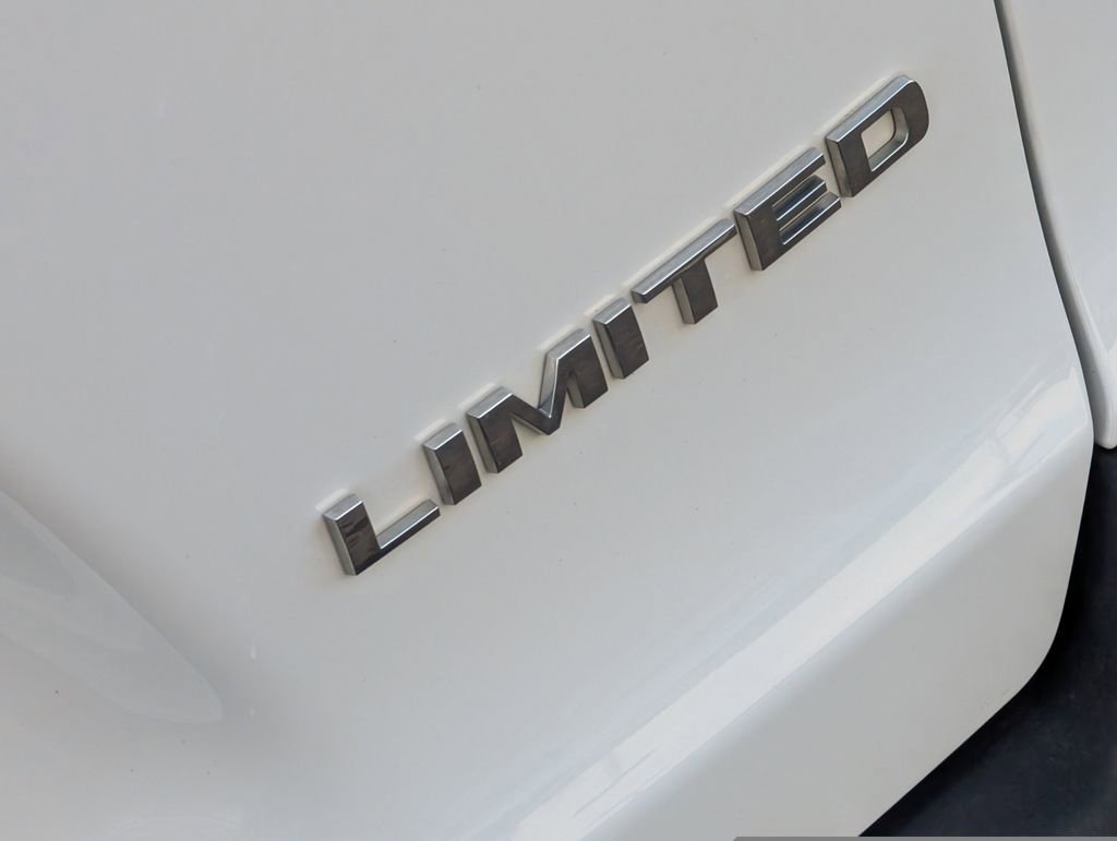 Used 2021 Jeep Cherokee Limited image 10