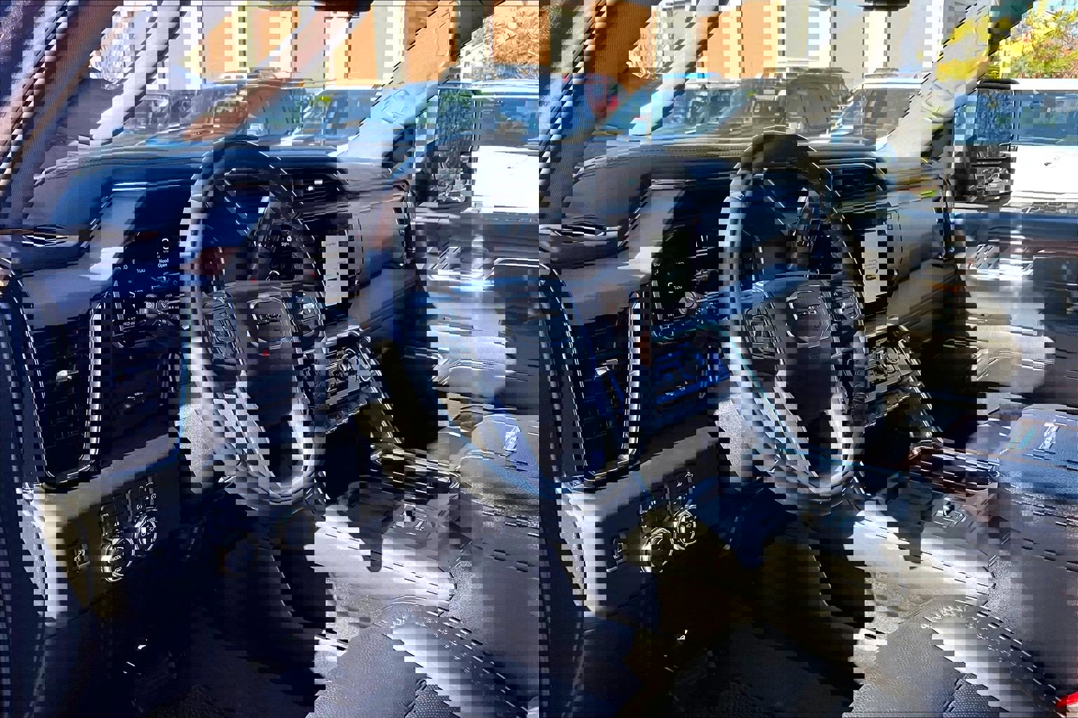 Used 2024 GMC Sierra 2500 Denali w/ Denali Reserve Package image 14