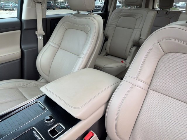Used 2023 Lincoln Aviator Reserve w/ Elements Package Plus image 23