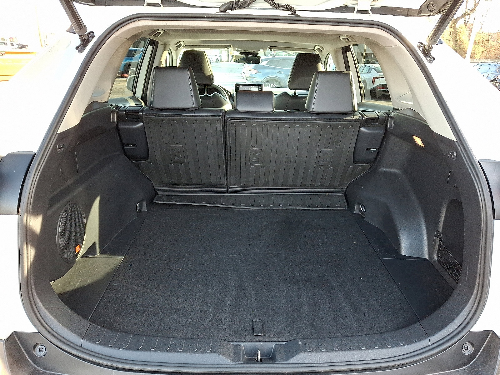 Used 2020 Toyota RAV4 Limited image 20