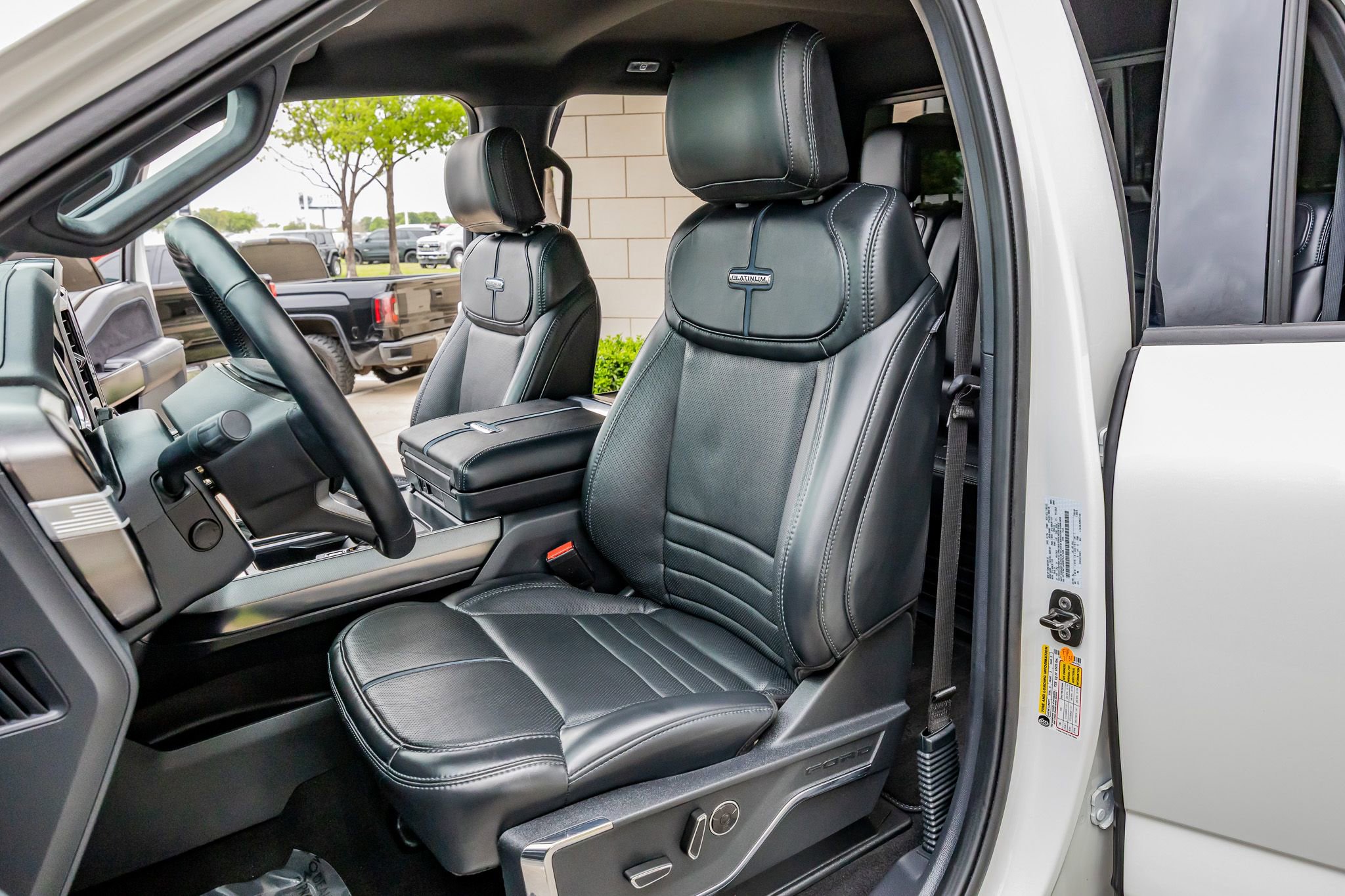 Used 2024 Ford F150 Platinum AWD/4WD image 30