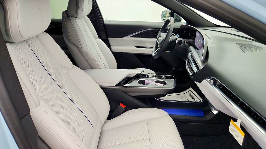 Used 2026 Cadillac Lyriq Sport AWD/4WD image 23
