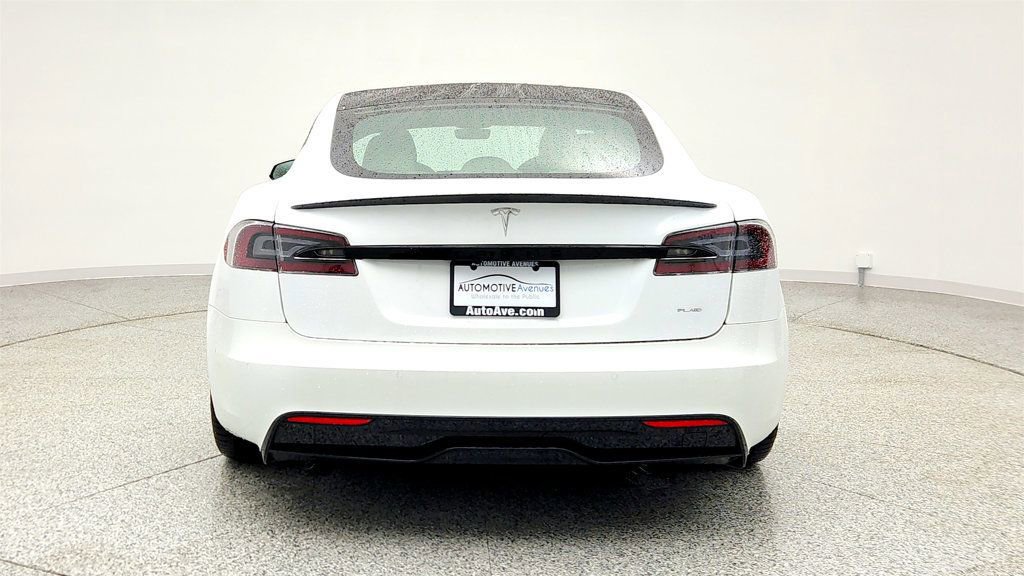 Used 2021 Tesla Model S Plaid image 6
