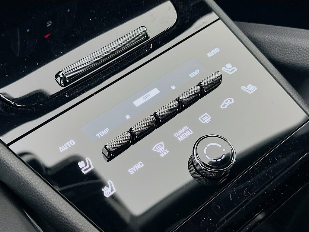 New 2026 Porsche Cayenne Coupe image 18