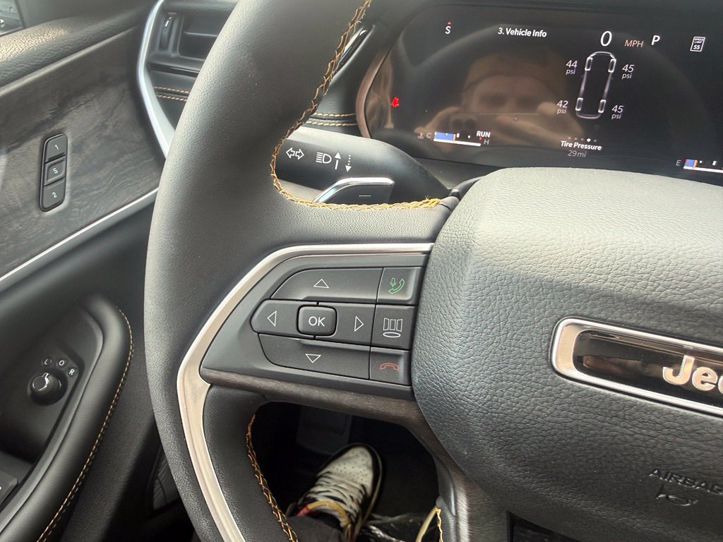 New 2026 Jeep Grand Cherokee L Limited AWD/4WD image 18
