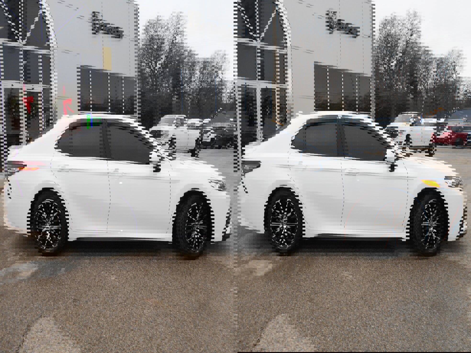 Used 2022 Toyota Camry SE image 25