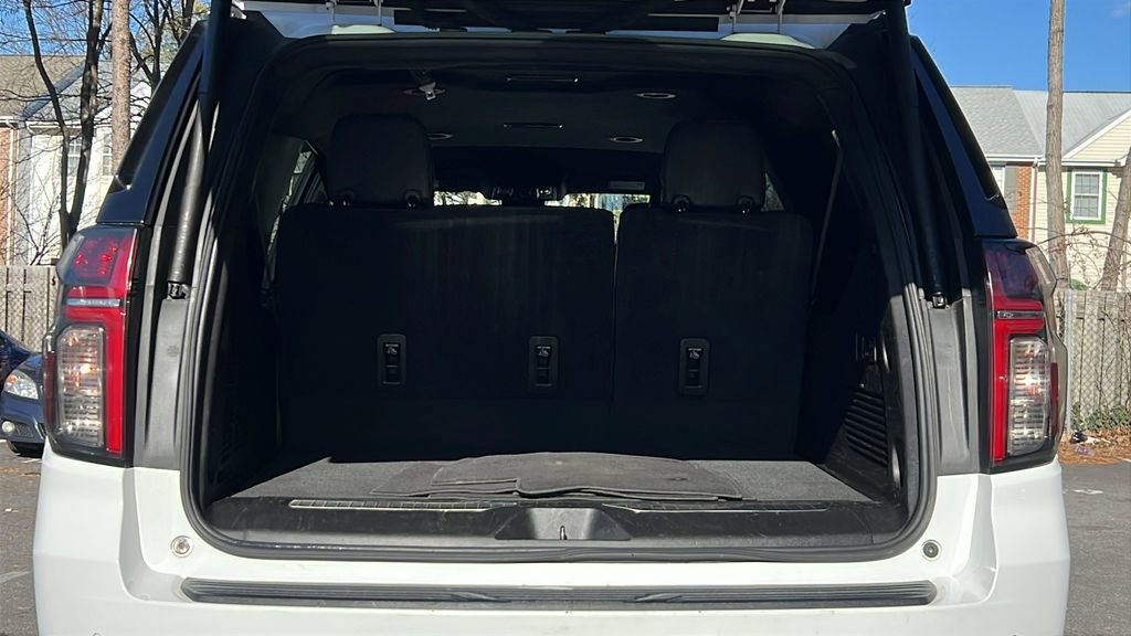 Used 2023 Chevrolet Suburban Premier AWD/4WD image 15