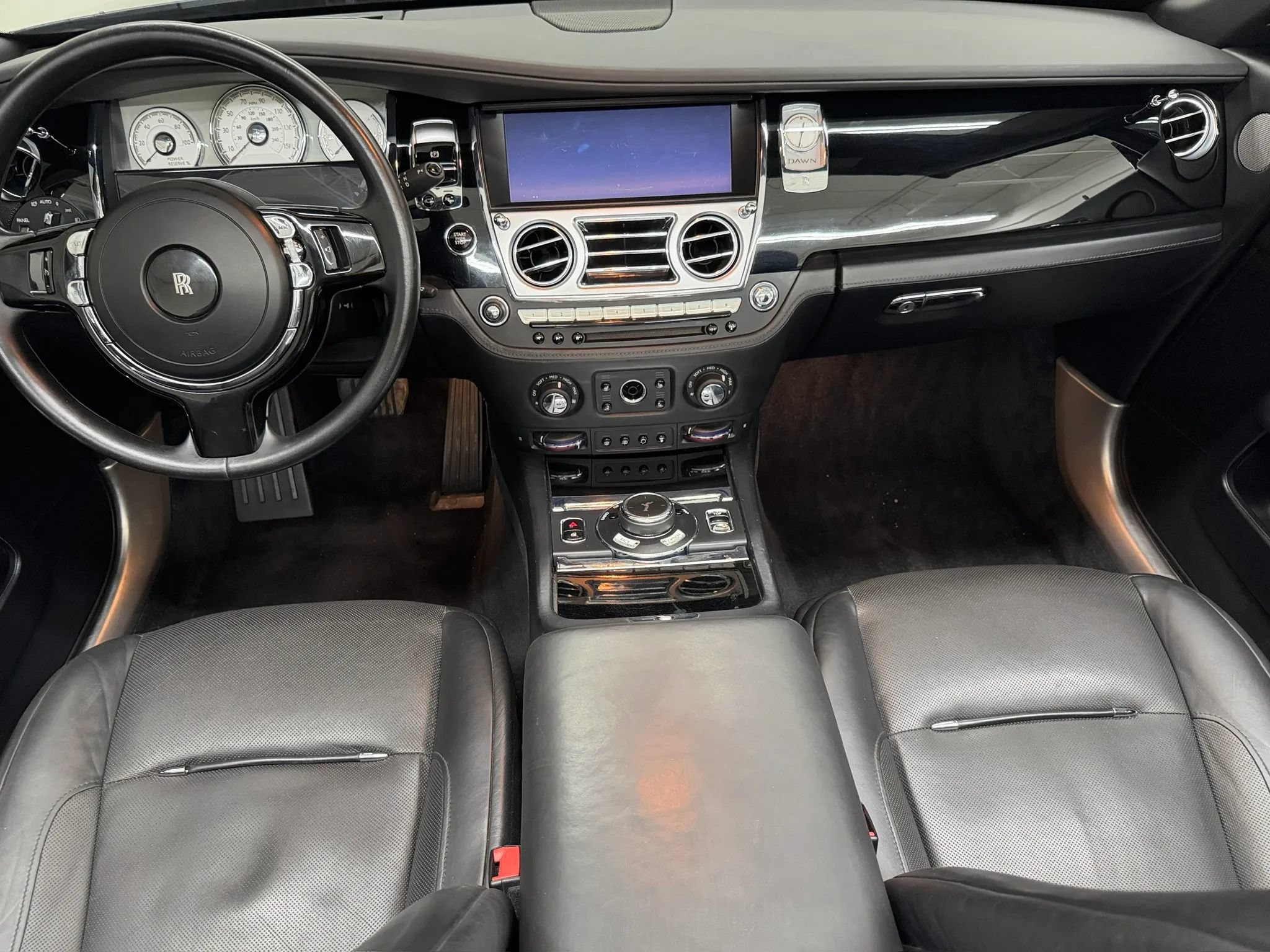 Used 2017 Rolls-Royce Dawn RWD image 53