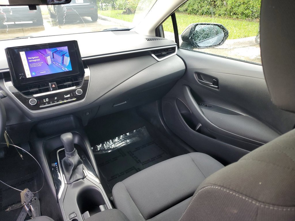 Used 2024 Toyota Corolla LE FWD image 14