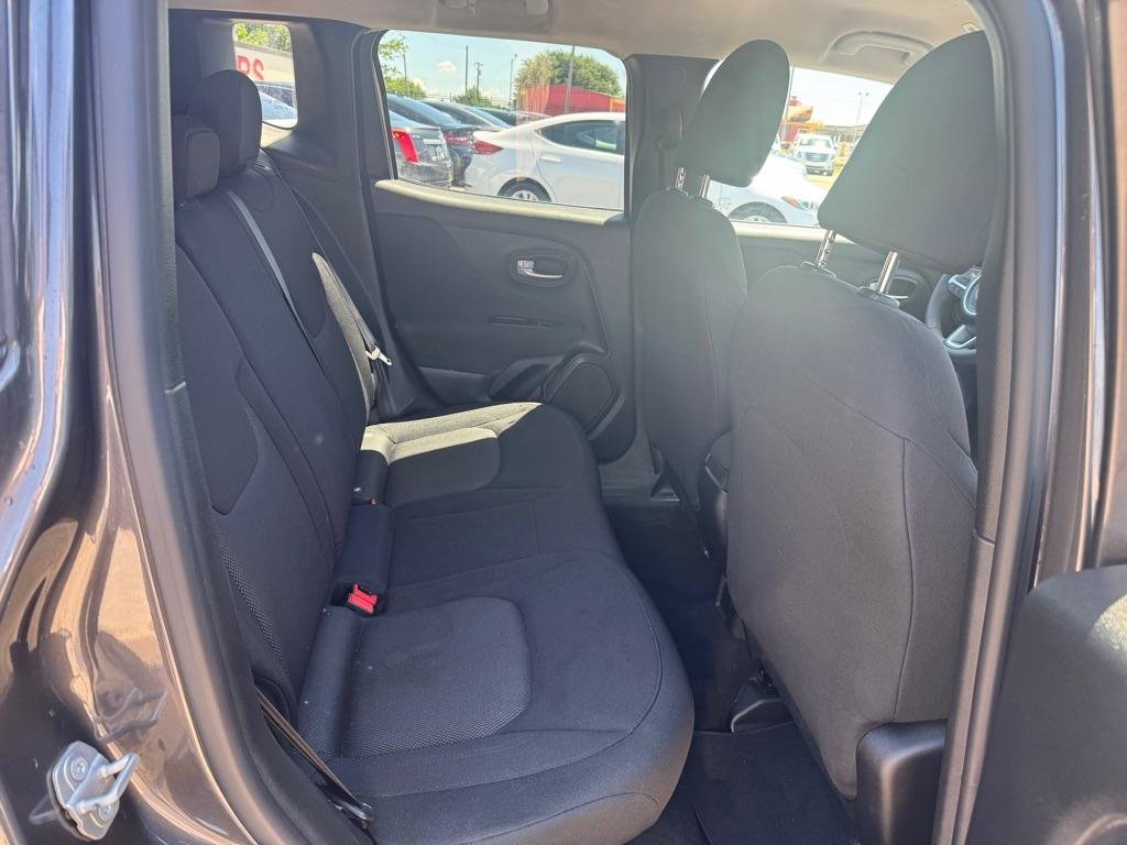 Used 2020 Jeep Renegade Sport w/ Sport Appearance Group FWD image 19