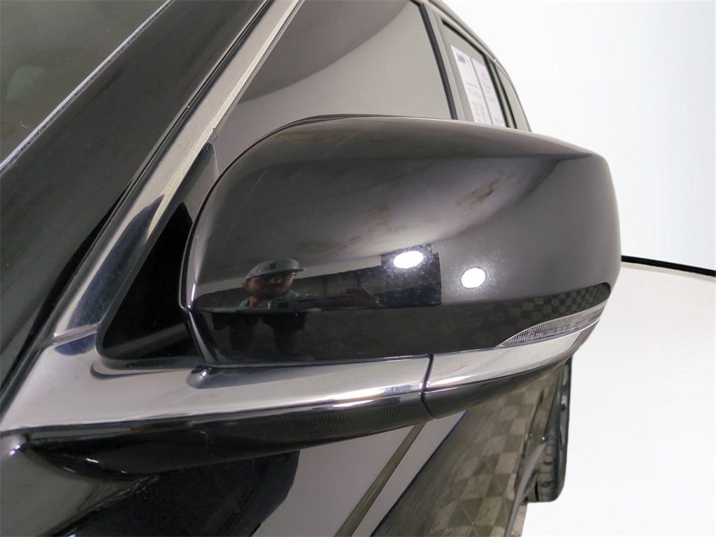 Used 2022 Jeep Grand Cherokee Overland w/ Advanced Protech Group III image 12