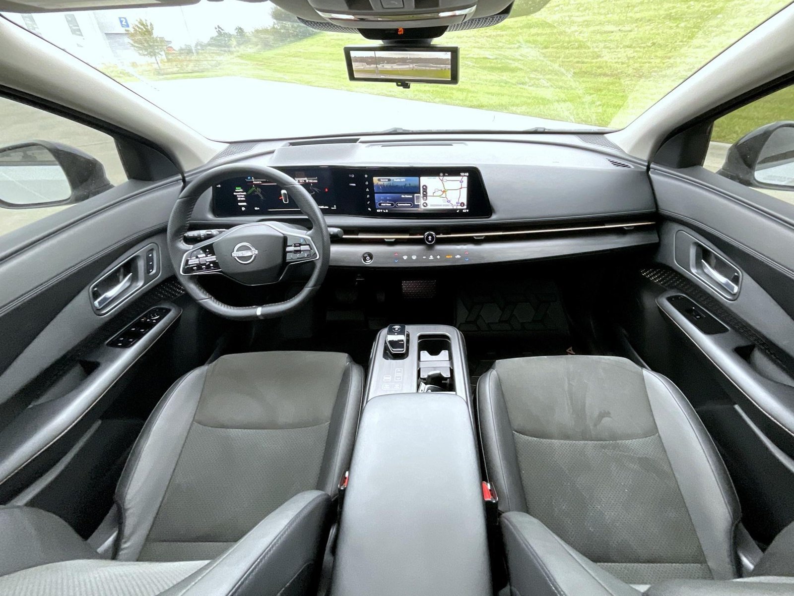 Used 2023 Nissan Ariya AWD image 16