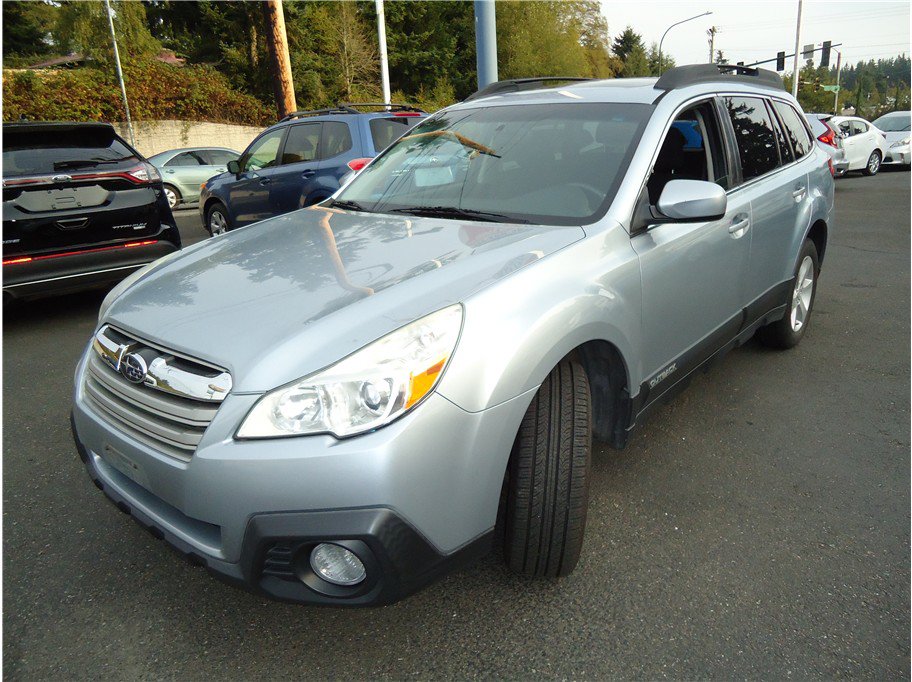 Used 2014 Subaru Outback 2.5i Premium w/ Moonroof Package AWD/4WD image 1