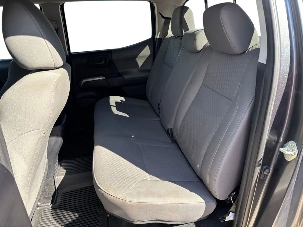 Used 2020 Toyota Tacoma SR5 image 28