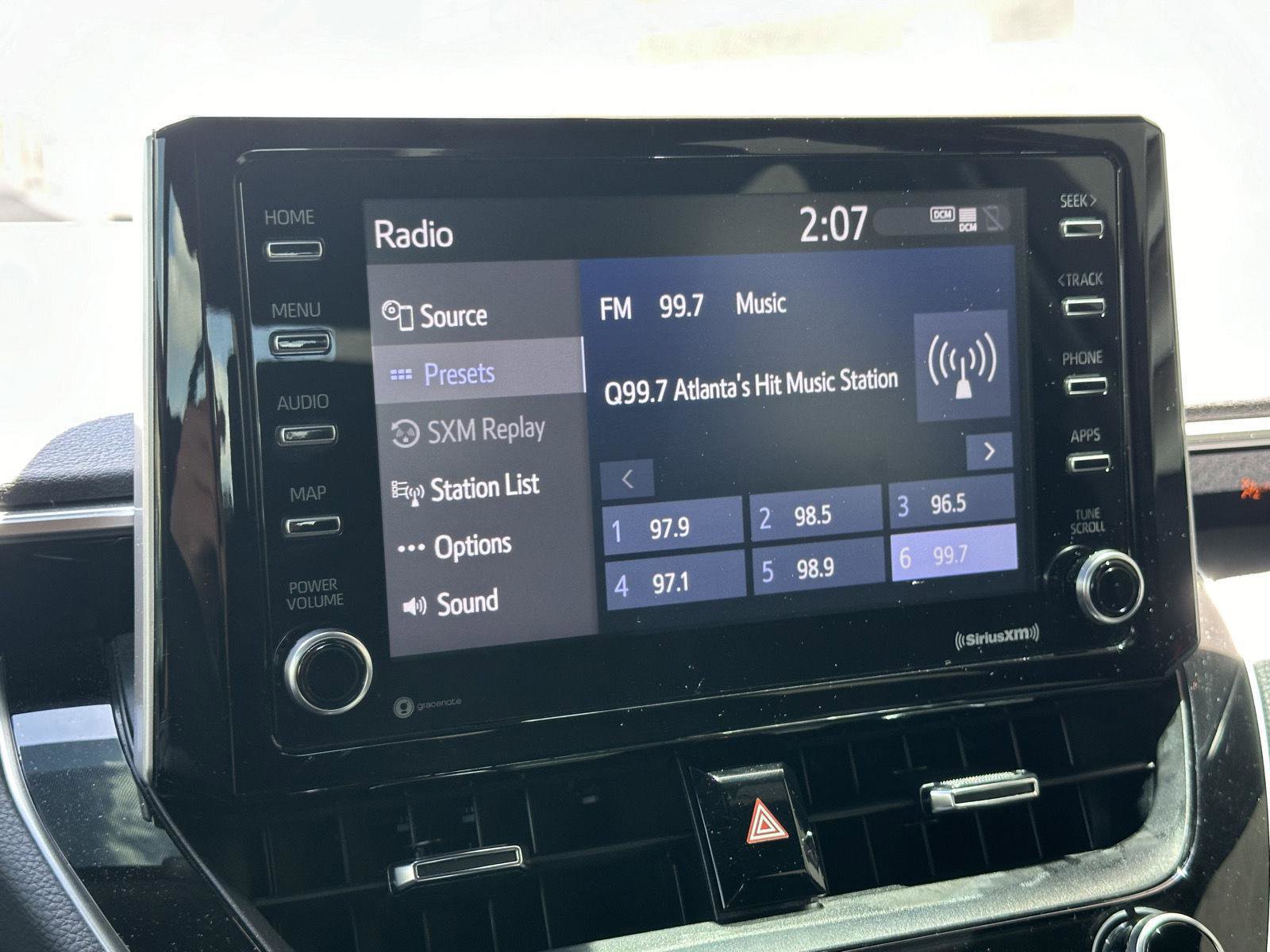 Used 2021 Toyota Corolla SE FWD image 12