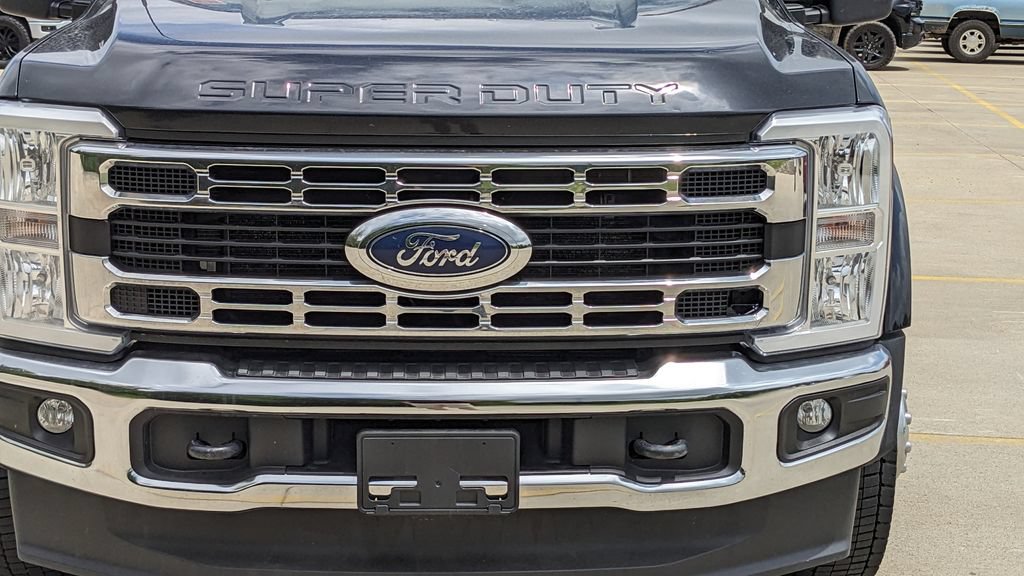 Certified 2024 Ford F450 XLT w/ FX4 Off-Road Package AWD/4WD image 9