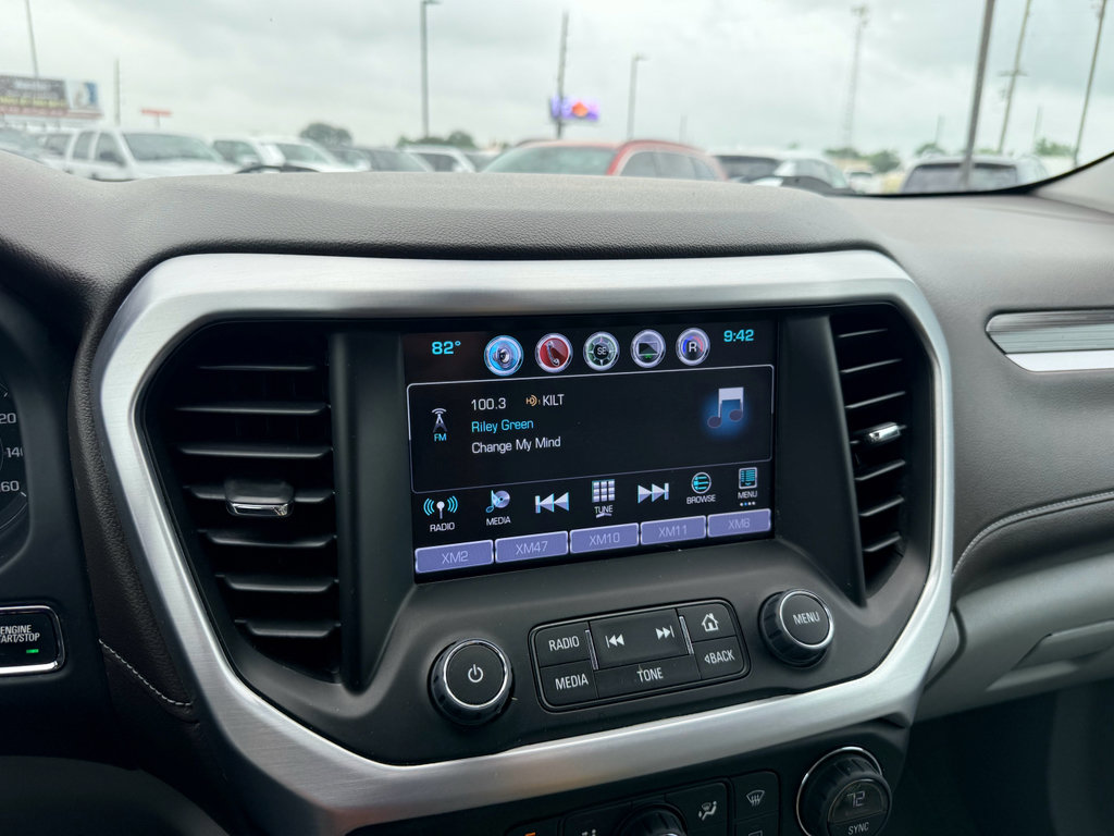 Used 2017 GMC Acadia SLT FWD image 16