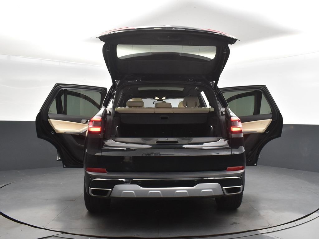 Used 2021 BMW X5 xDrive40i w/ Premium Package 2 image 52