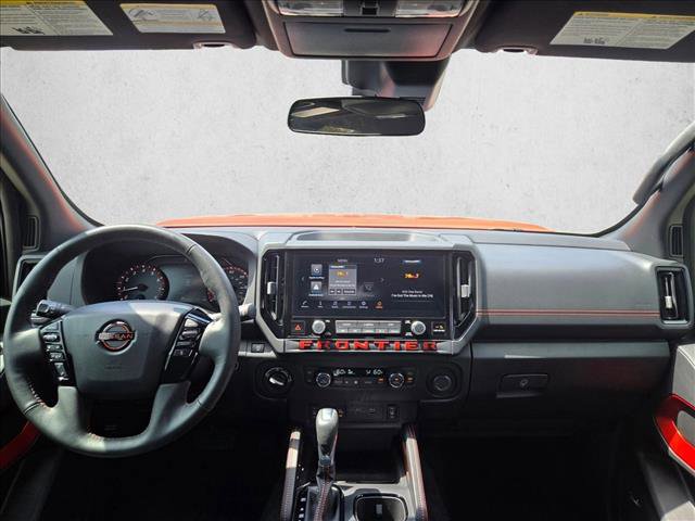 Used 2025 Nissan Frontier PRO-4X w/ Pro Convenience Package AWD/4WD image 13