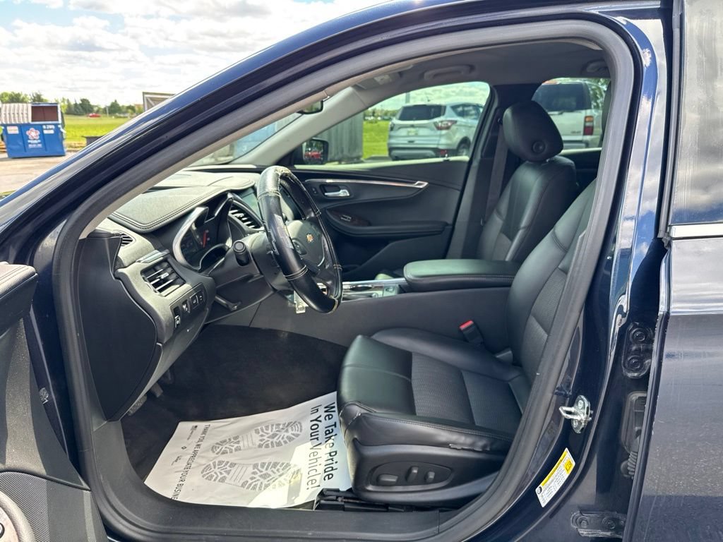 Used 2015 Chevrolet Impala LT FWD image 27
