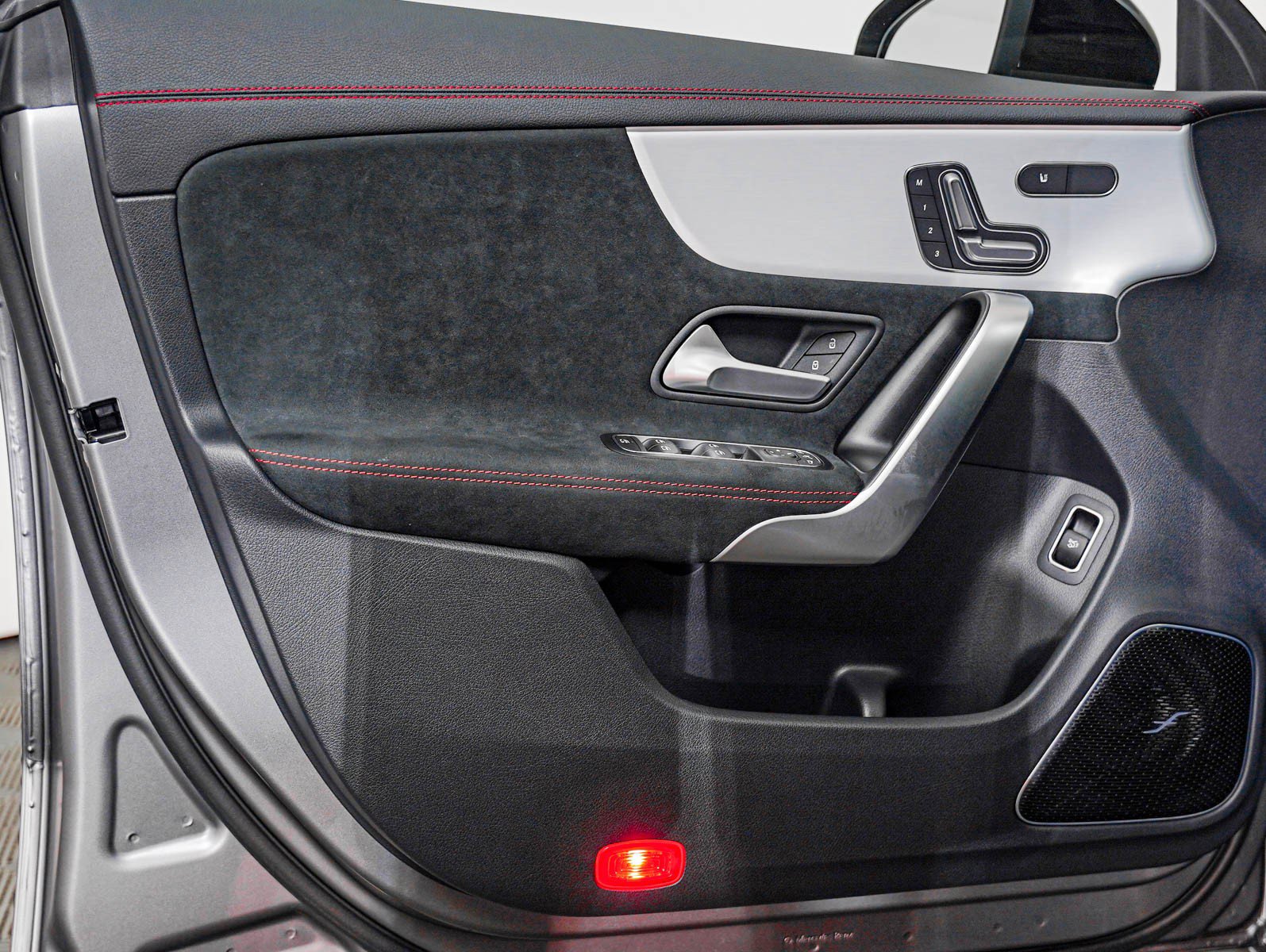 Certified 2025 Mercedes-Benz CLA 35 AMG 4MATIC image 22