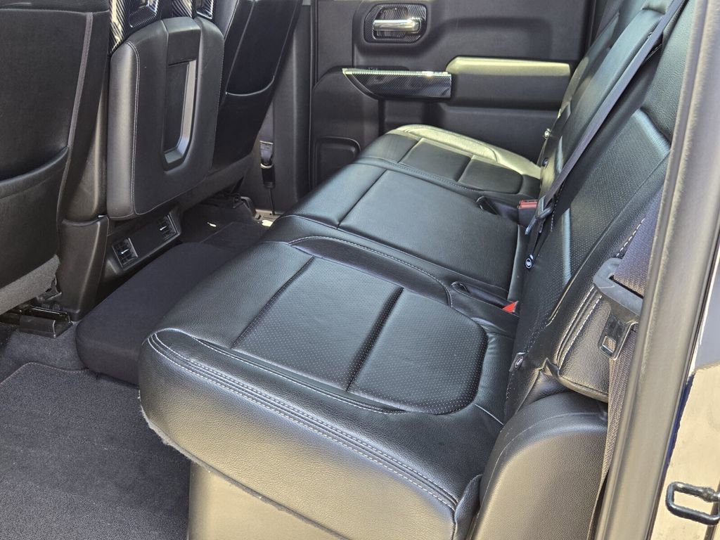 Used 2019 Chevrolet Silverado 1500 LT AWD/4WD image 11