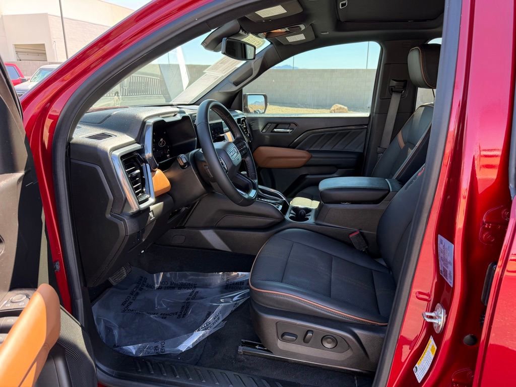 Used 2024 GMC Canyon AT4 AWD/4WD image 11