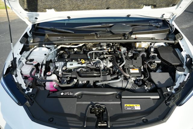 Used 2024 Toyota Prius XLE FWD image 14