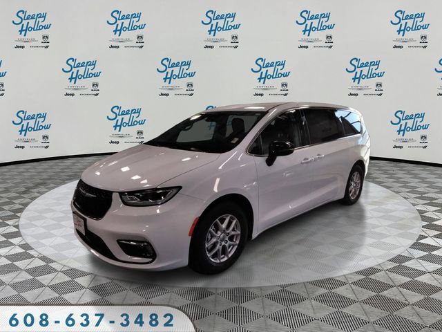 Used 2024 Chrysler Pacifica Touring-L image 1