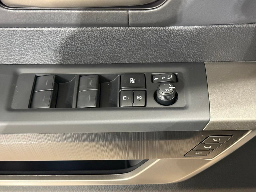 New 2026 Toyota Tundra Limited AWD/4WD image 15