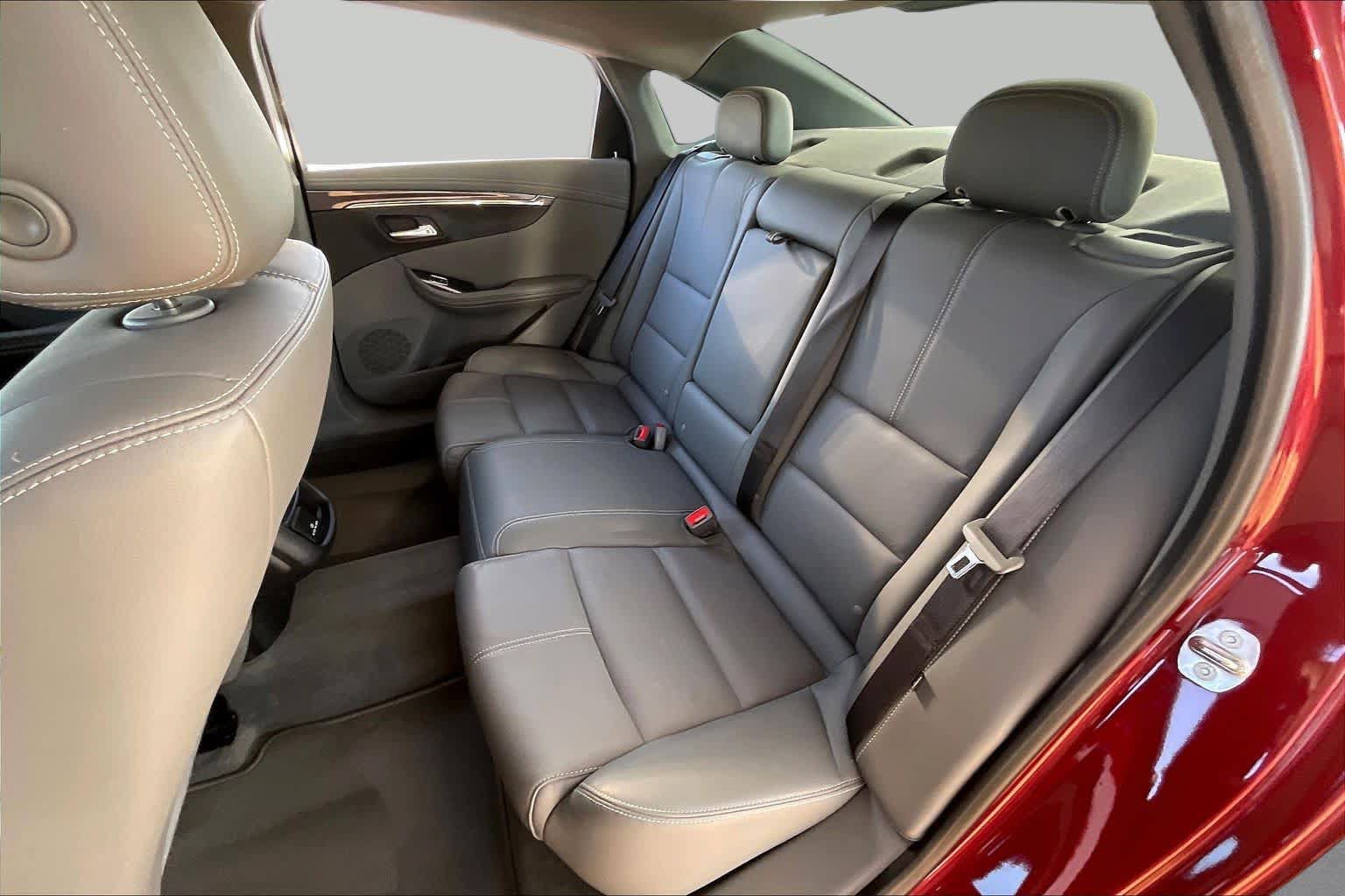 Used 2018 Chevrolet Impala LT w/ Sunroof and Spoiler Package FWD image 21