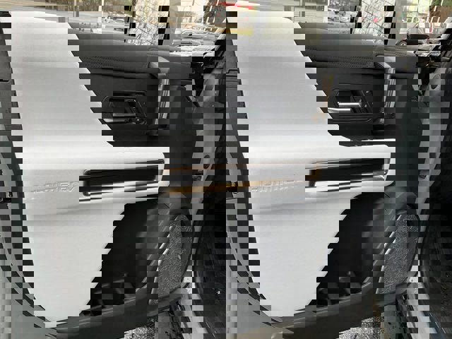 New 2025 GMC Hummer EV 2X image 4