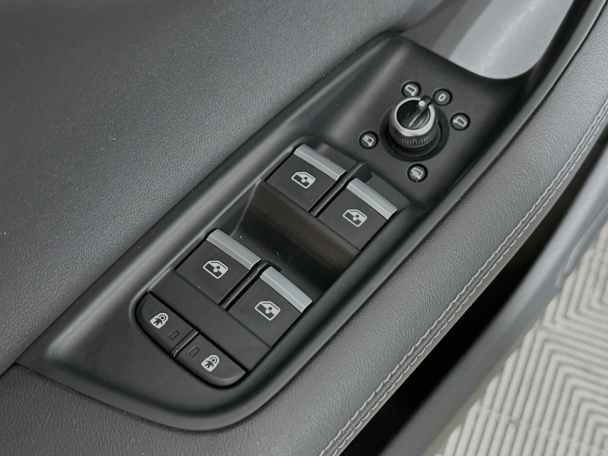 Used 2025 Audi Q7 3.0T Premium Plus image 18