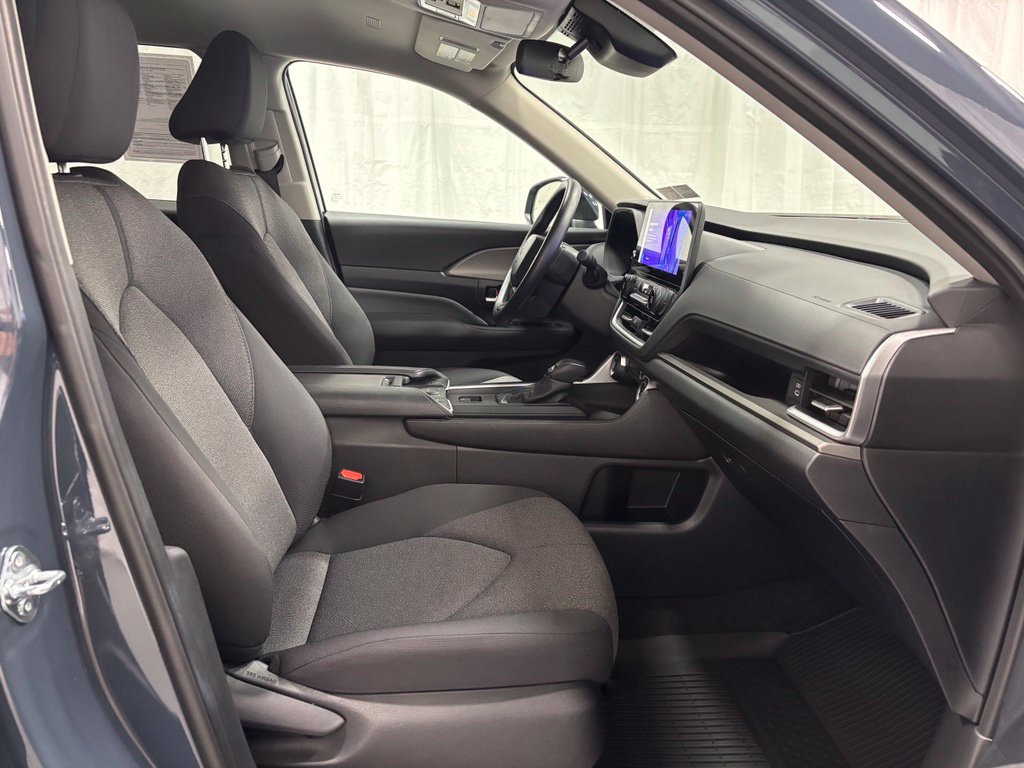 Used 2026 Toyota Grand Highlander AWD image 65