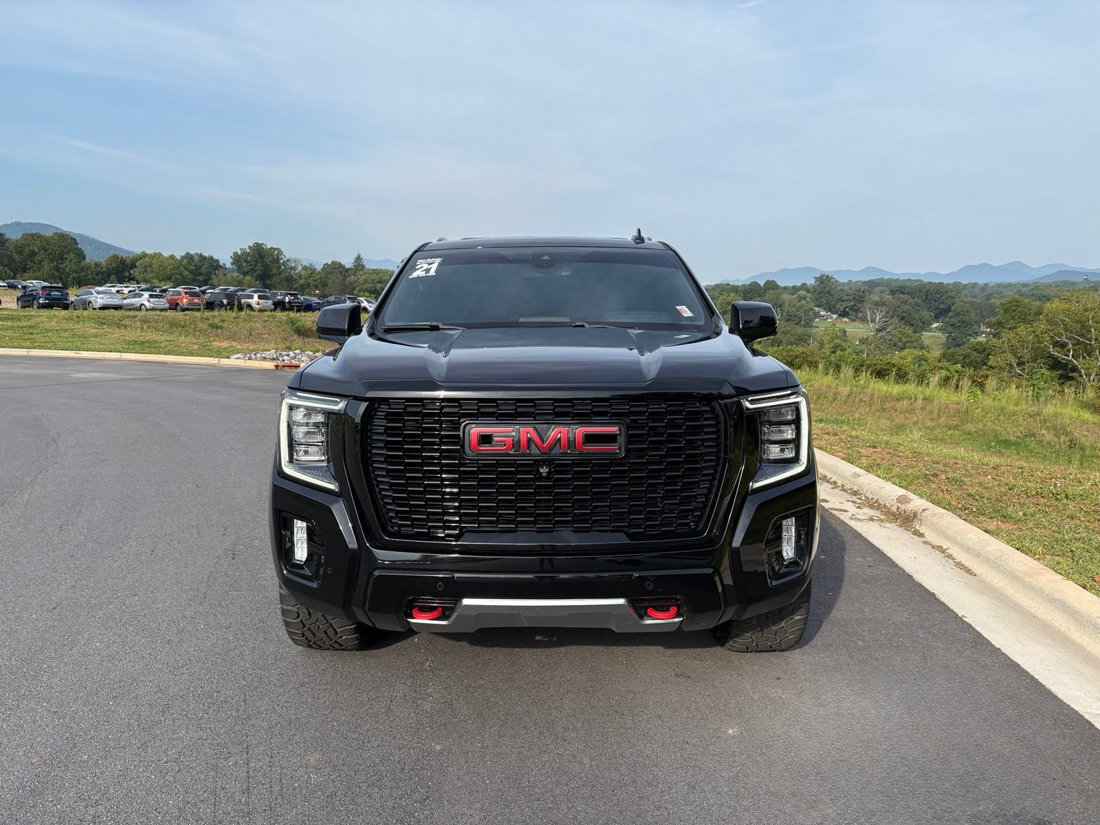 Used 2021 GMC Yukon XL AT4 w/ AT4 Premium Plus Package AWD/4WD image 2