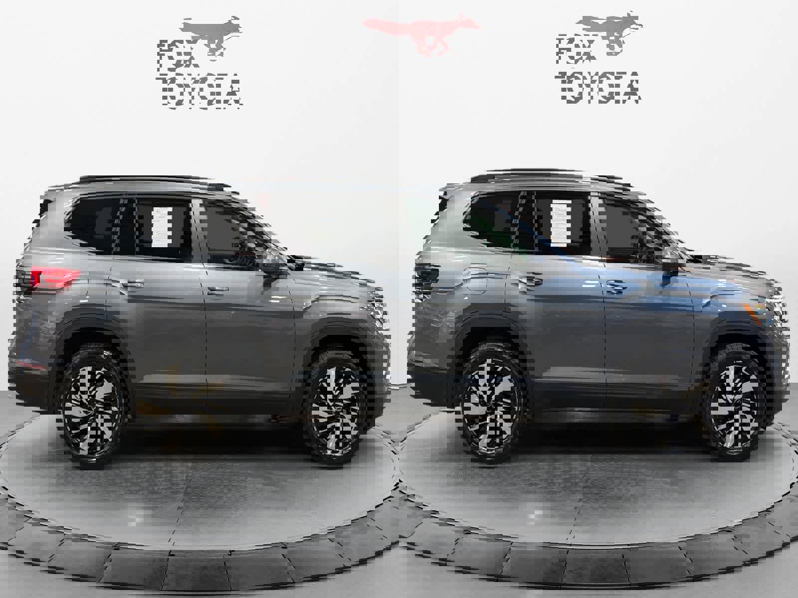 Used 2025 Volkswagen Atlas SE image 7