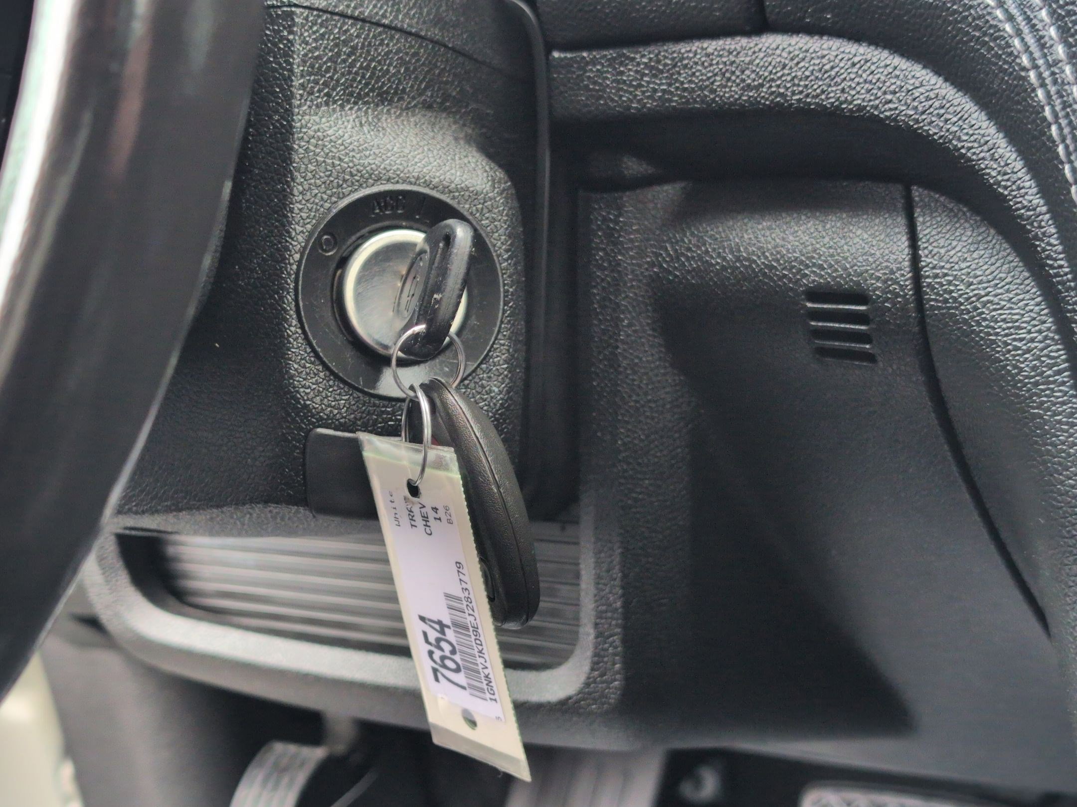 Used 2014 Chevrolet Traverse LTZ image 18