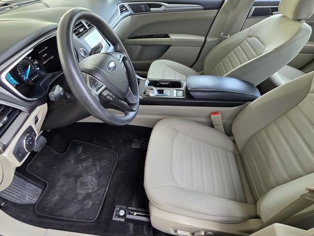 Used 2020 Ford Fusion SE w/ Fleet SE Value Package image 6