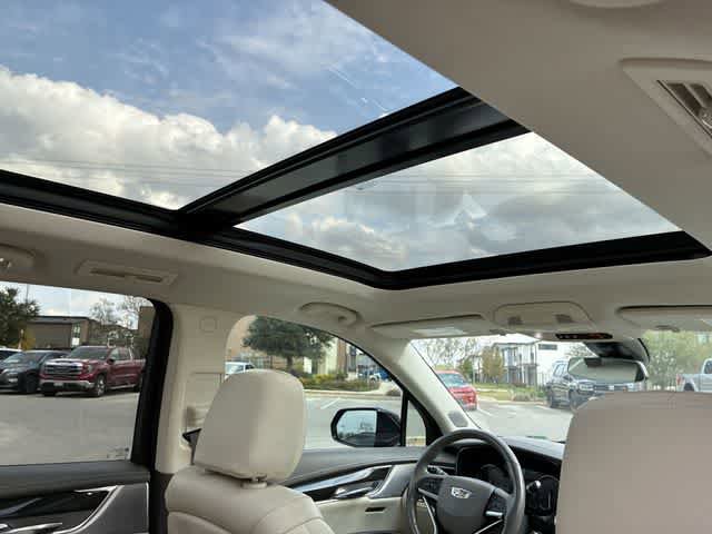 Used 2021 Cadillac XT6 Premium Luxury image 23