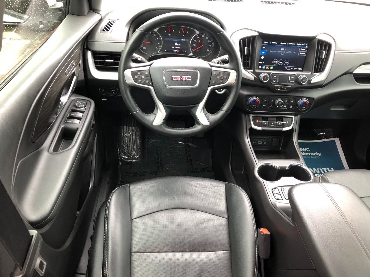 Used 2024 GMC Terrain SLT AWD/4WD image 9
