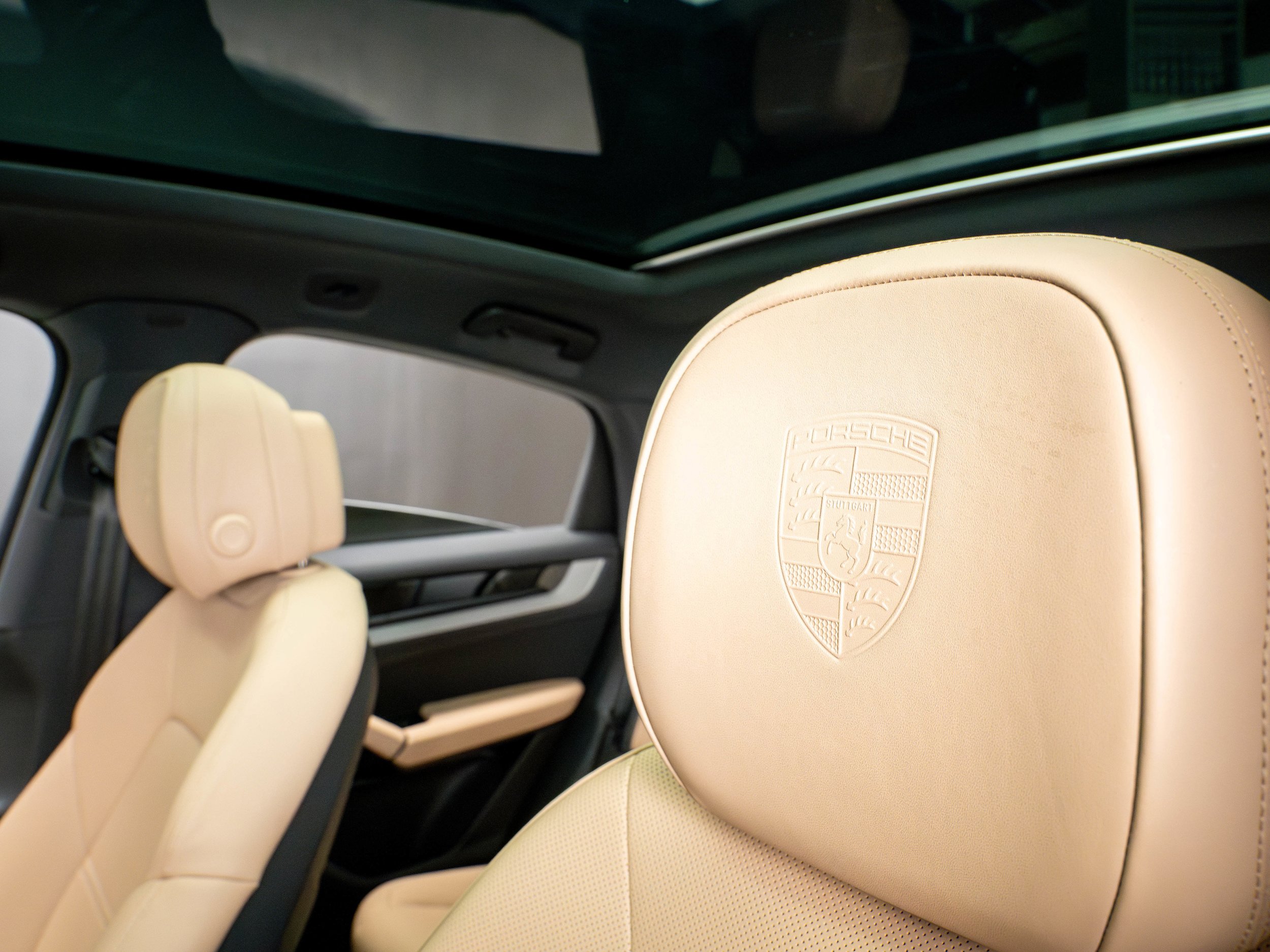 Certified 2025 Porsche Cayenne S AWD/4WD image 50
