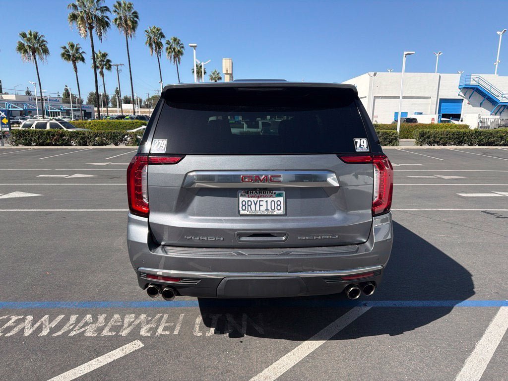 Used 2021 GMC Yukon Denali w/ Denali Premium Package AWD/4WD image 7