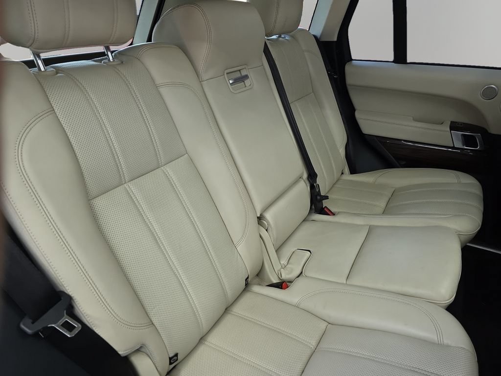 Used 2017 Land Rover Range Rover HSE AWD/4WD image 22