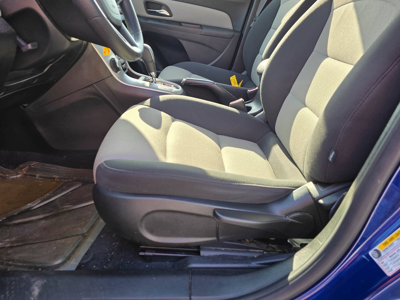 Used 2012 Chevrolet Cruze LS w/ Connectivity Package FWD image 10