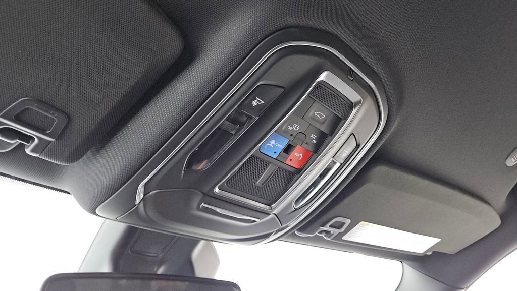 Used 2023 Jeep Grand Cherokee Altitude image 38