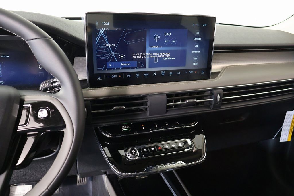 New 2026 Lincoln Corsair Premiere FWD image 5