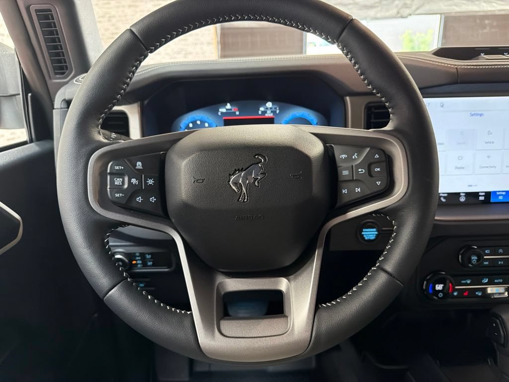 Used 2026 Ford Bronco Outer Banks w/ Sasquatch Package AWD/4WD image 18