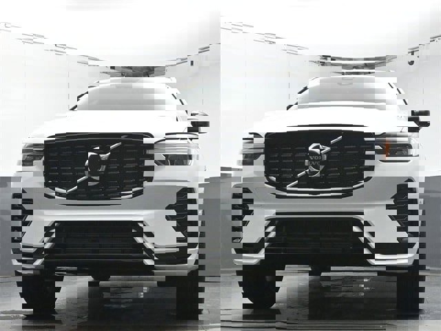 Certified 2025 Volvo XC60 T8 Ultra w/ Protection Package Premier image 34