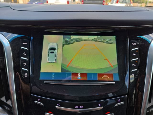 Used 2018 Cadillac Escalade Platinum AWD/4WD image 29