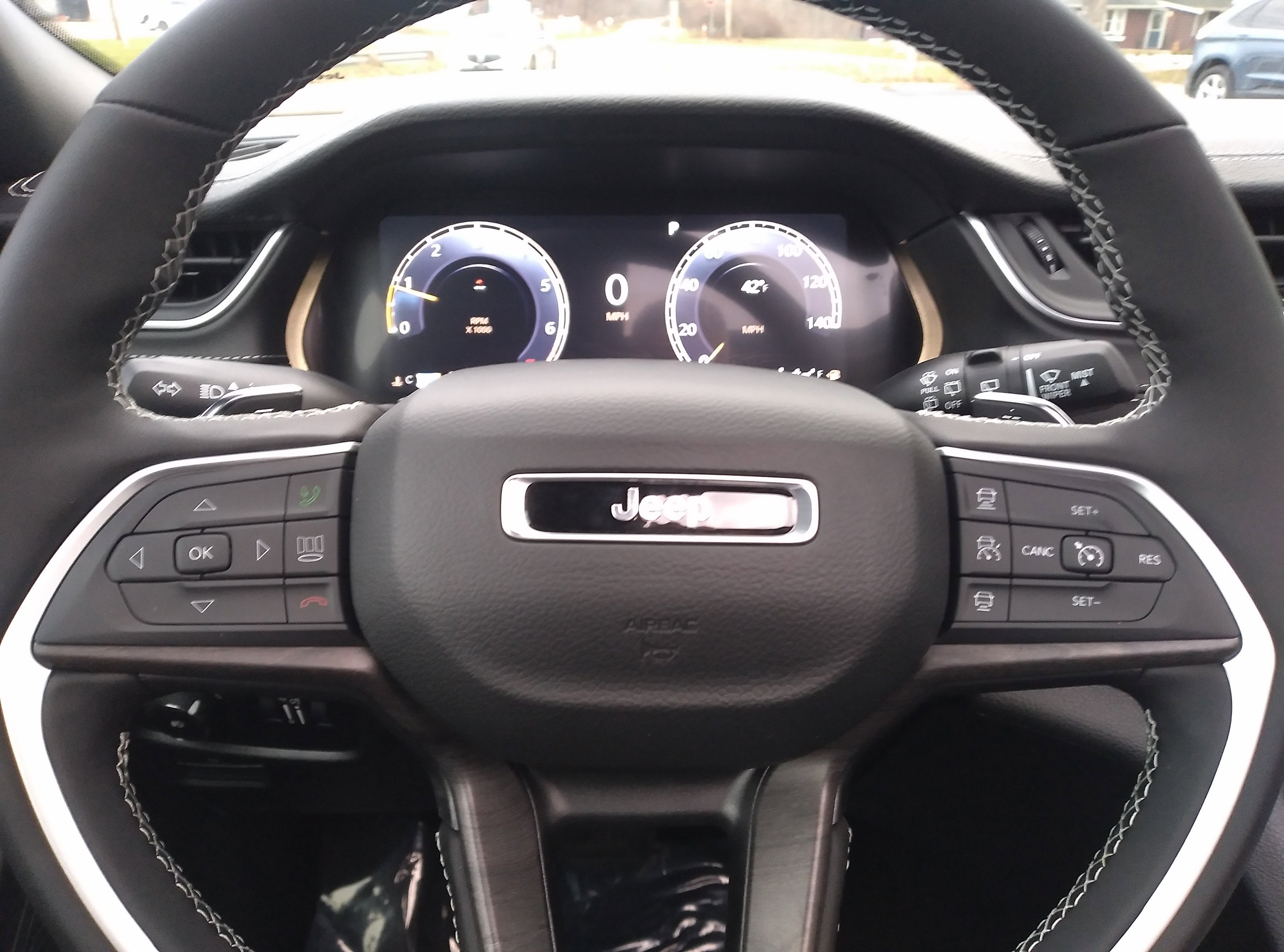 New 2025 Jeep Grand Cherokee Limited image 25